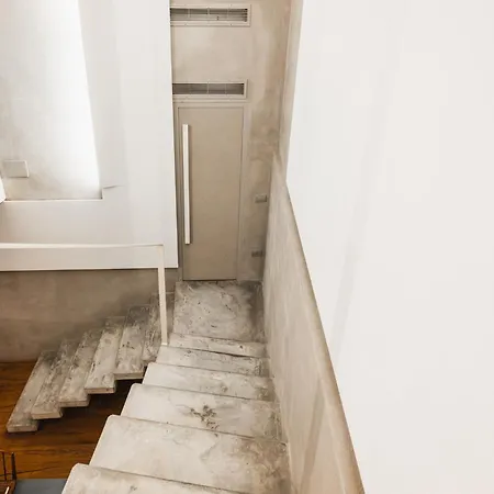 Prestige Exclusive Loft - 500 M Duomo Апартаменты *